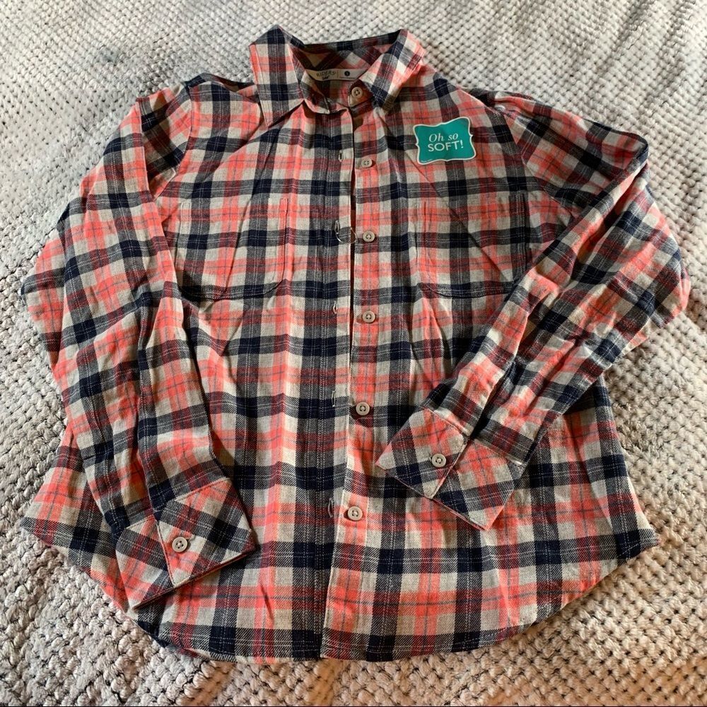 COPY - NWOT Riders pink flannel size SMALL